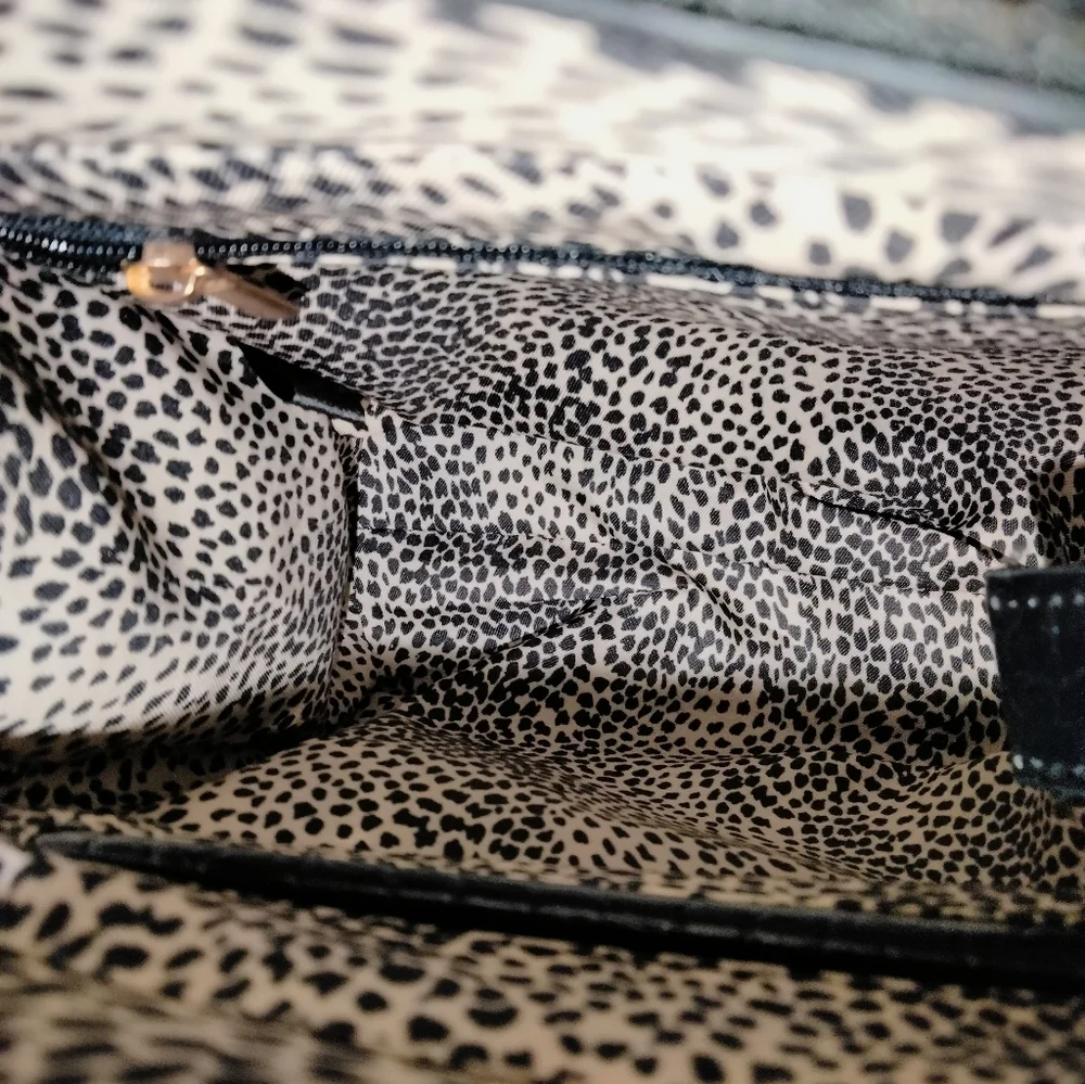 Black Croc Embossed Print Faux Leather Top Handle Square Shoulder/Tote